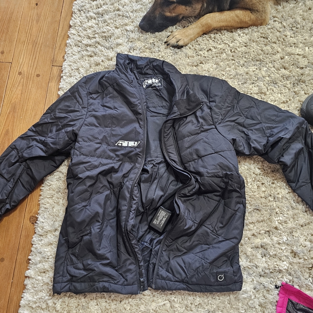 Men's size medium 509 heated jacket. Works.